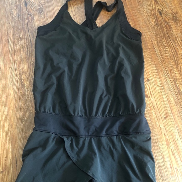 Lululemon racer back one piece swim suit size 6